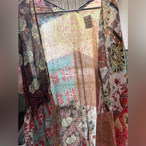 NWT Boutique Kimono Wrap Breezy Lightweight Gauze Boho Women’s One Size (M/L) - Picture 5 of 10